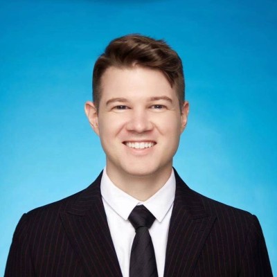 Headshot of Nathan Oliver